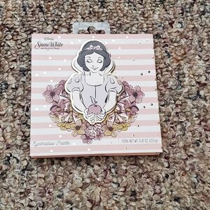 Disney Snow White Eyeshadow Palette